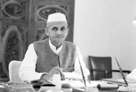 क्या लाल बहादुर शास्त्री भारत के शिल्पकार, सादगी और ईमानदारी की अनुपम मिसाल हैं?