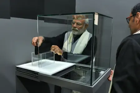 लाल किला म्यूजियम में रखी 'नेताजी' की टोपी गायब, परपोते चंद्र कुमार बोस ने पीएम मोदी से की शिकायत