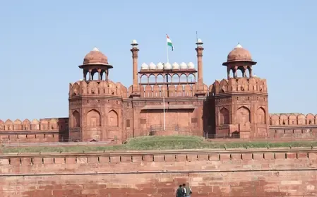 दिल्ली में लाल किला और सचिवालय को बम से उडाने की धमकी, खालिस्तानी समूह की संदिग्ध गतिविधि