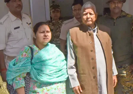 Did Lalu Yadav Just Expel Tej Pratap Before Heading to Kolkata?