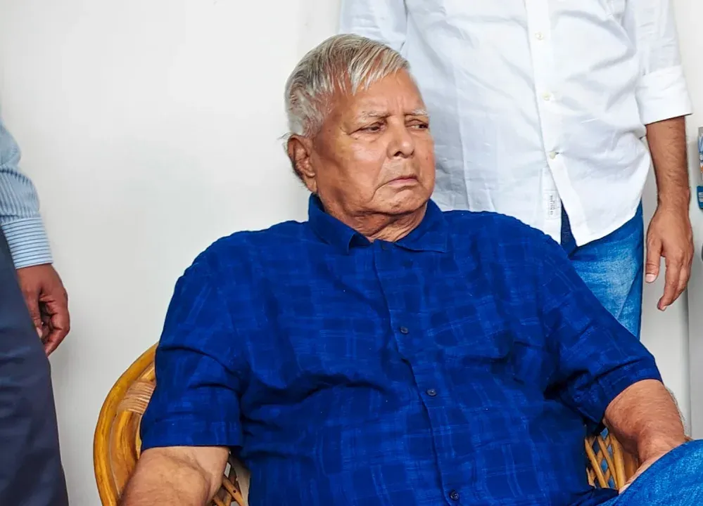 लालू प्रसाद यादव का 19 अगस्त के लोकभवन मार्च में शामिल होने का आह्वान, बिहार सरकार पर पेपरलीक-बेरोज़गारी को लेकर हमला