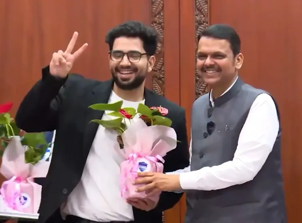 Samay Raina quips 'Maharashtra Cyber and I go way back' at CM felicitation