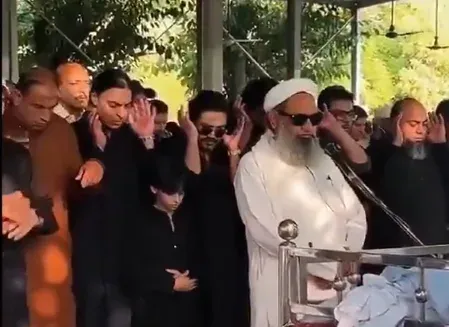Lashkar-e-Taiba deputy chief Saifullah Kasuri spotted at Shoaib Akhtar's brother's funeral in Islamabad