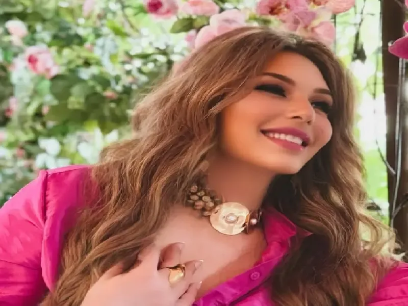 सोमी अली की भावुक यादें: धर्मेंद्र ने लस्सी के गिलास से दिया था पिता का दर्जा