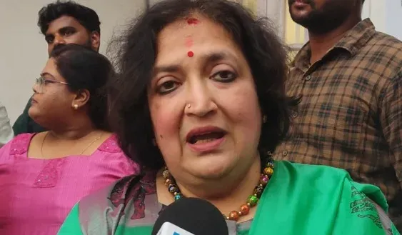 Latha Rajinikanth launches Makkal Meddai to preserve India's culture
