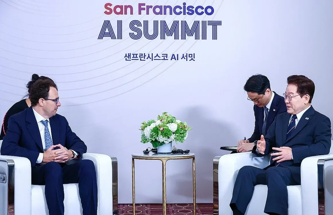 South Korea's Lee meets Jensen Huang, Sam Altman in San Francisco AI push