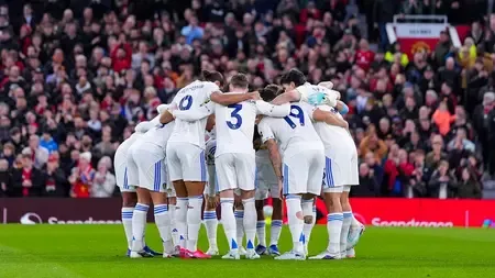Leeds United Achieves Historic Win Against 10-Man Manchester United at Old Trafford