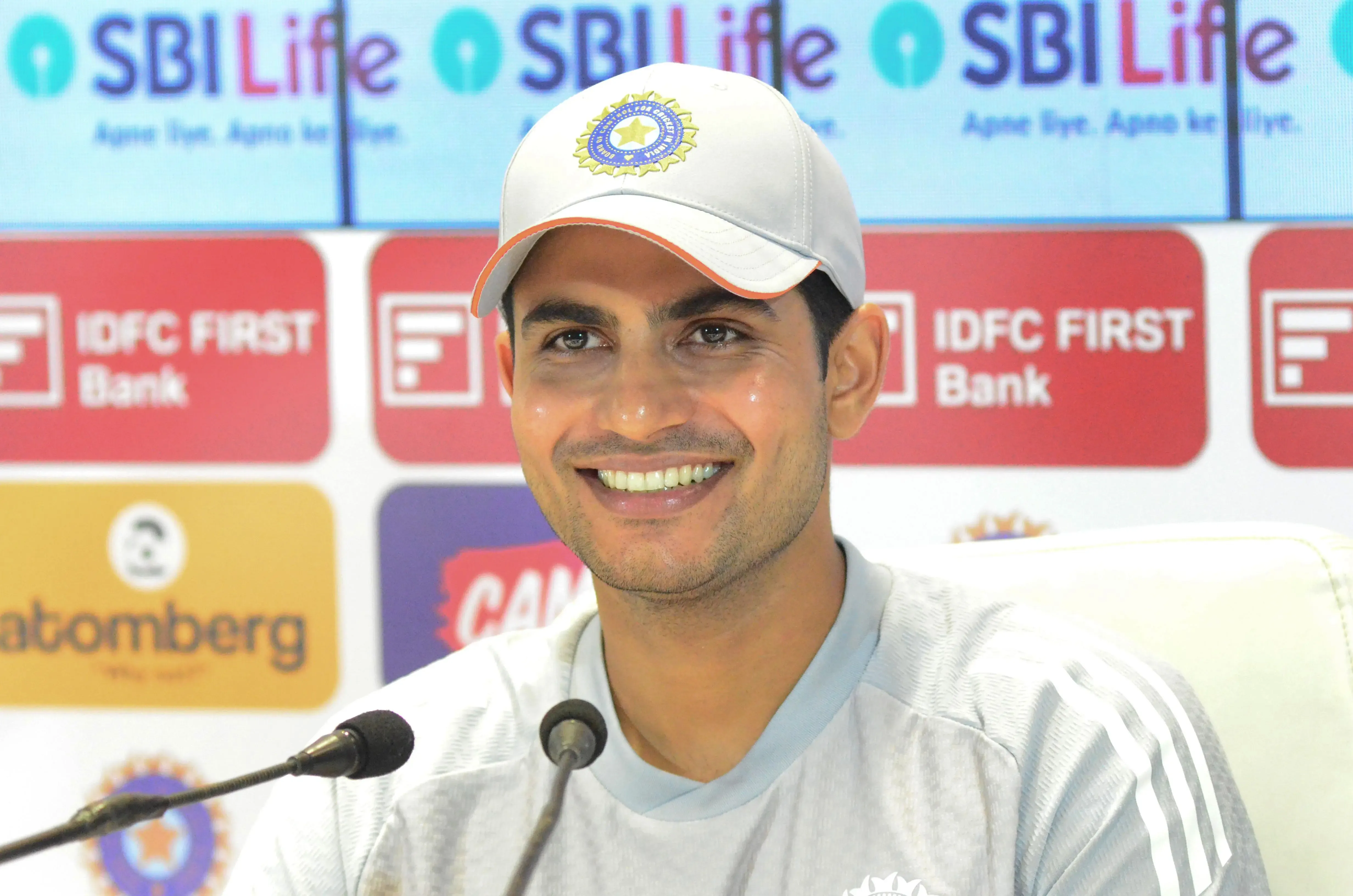 शुभमन गिल: लेजेंड्स के बीच मिलना एक अनमोल अनुभव