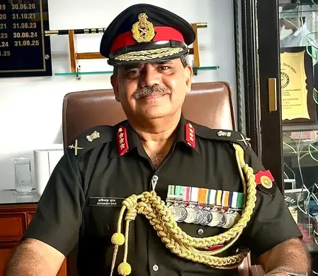 लेफ्टिनेंट जनरल अविनाश दास ने दिल्ली स्थित आर्मी रेफरल अस्पताल के कमांडेंट का पदभार संभाला