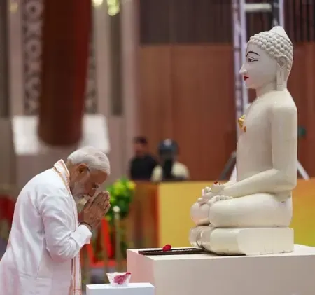PM Modi Celebrates Mahavir Jayanti, Highlights Teachings of Bhagwan Mahavir