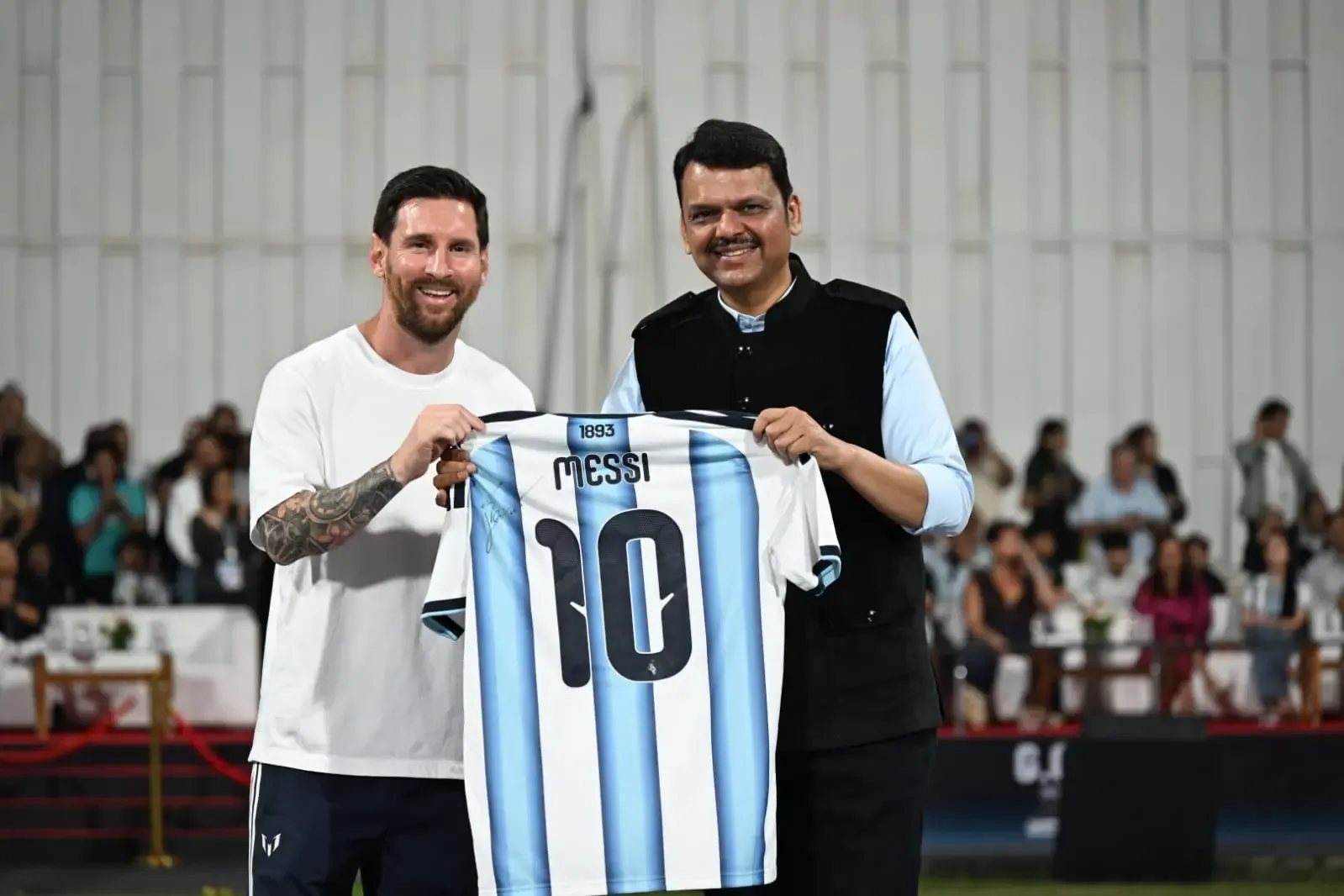 क्या लियोनेल मेसी के साथ सीएम फडणवीस ने 'प्रोजेक्ट महादेव' का शुभारंभ किया?