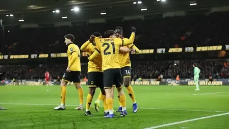 Late Dramatic Goal Sees Wolves Overcome Liverpool at Molineux