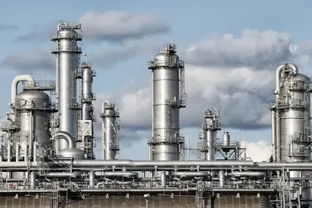 Why Did Lloyds Engineering Experience a 20% Profit Drop?