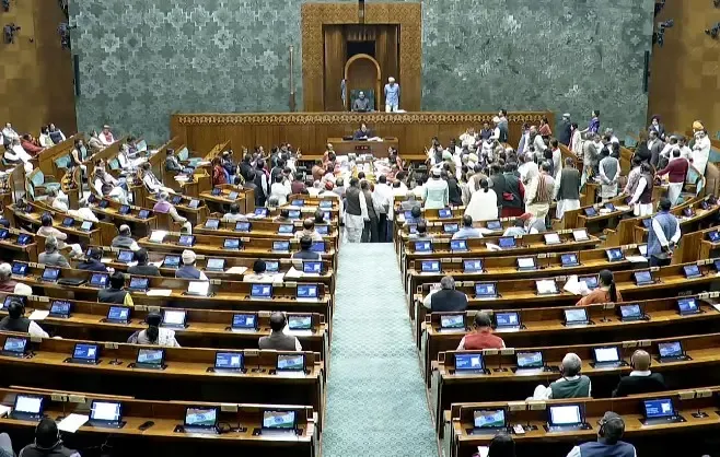 क्या लोकसभा का सत्र अनिश्चितकाल के लिए स्थगित हुआ? 111 प्रतिशत रही सभा की उत्पादकता