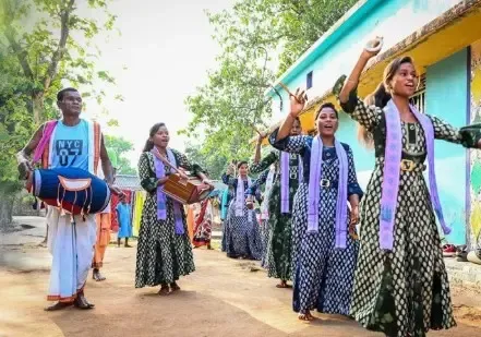 पीएम मोदी ने 'राधाकृष्ण संकीर्तन मंडली' को बताया खास, बोले- भक्ति के साथ ये देते हैं पर्यावरण बचाने का मंत्र