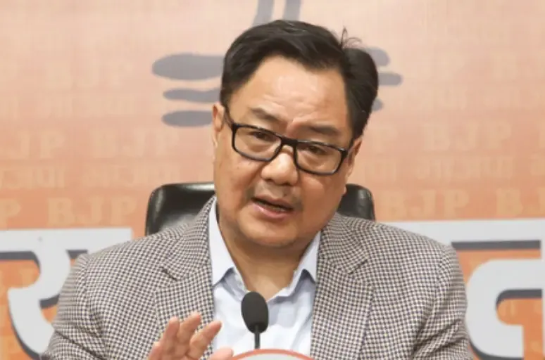 कांग्रेस के अविश्वास प्रस्ताव पर किरेन रिजिजू का तीखा बयान, बोले- पछताएगी कांग्रेस