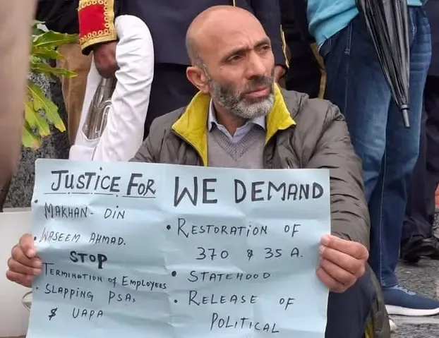 AIP MLA Protests in Jammu & Kashmir Assembly