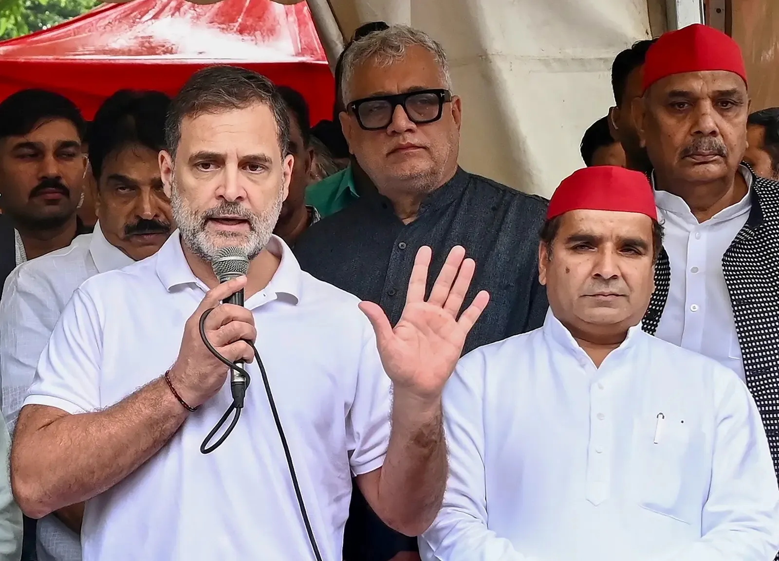 Rahul Gandhi announces 'Chalo Dilli' march to Ramlila Maidan on Nov 1; Delhi Police cite no permission