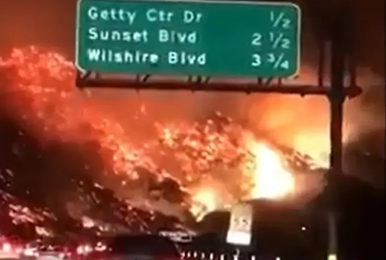 Fires Rage in Los Angeles, Hollywood Hills Under Threat with 150,000 Evacuations