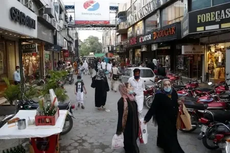 Impact of LPG Crisis: Rising Roti Prices Reveal Pakistan's Economic Turmoil
