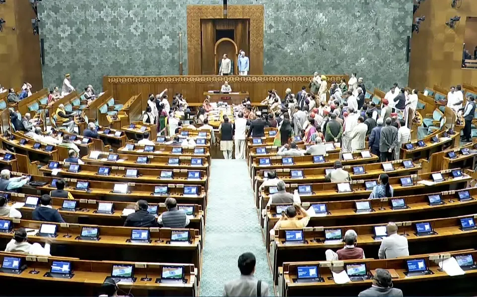 Why Was the LS Adjourned Till Noon Amidst Opposition Ruckus?
