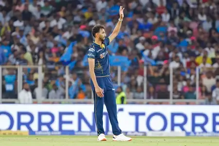 एलएसजी बनाम जीटी: प्रसिद्ध कृष्णा की शानदार गेंदबाजी, आईपीएल करियर का डाला सबसे बेहतरीन स्पेल