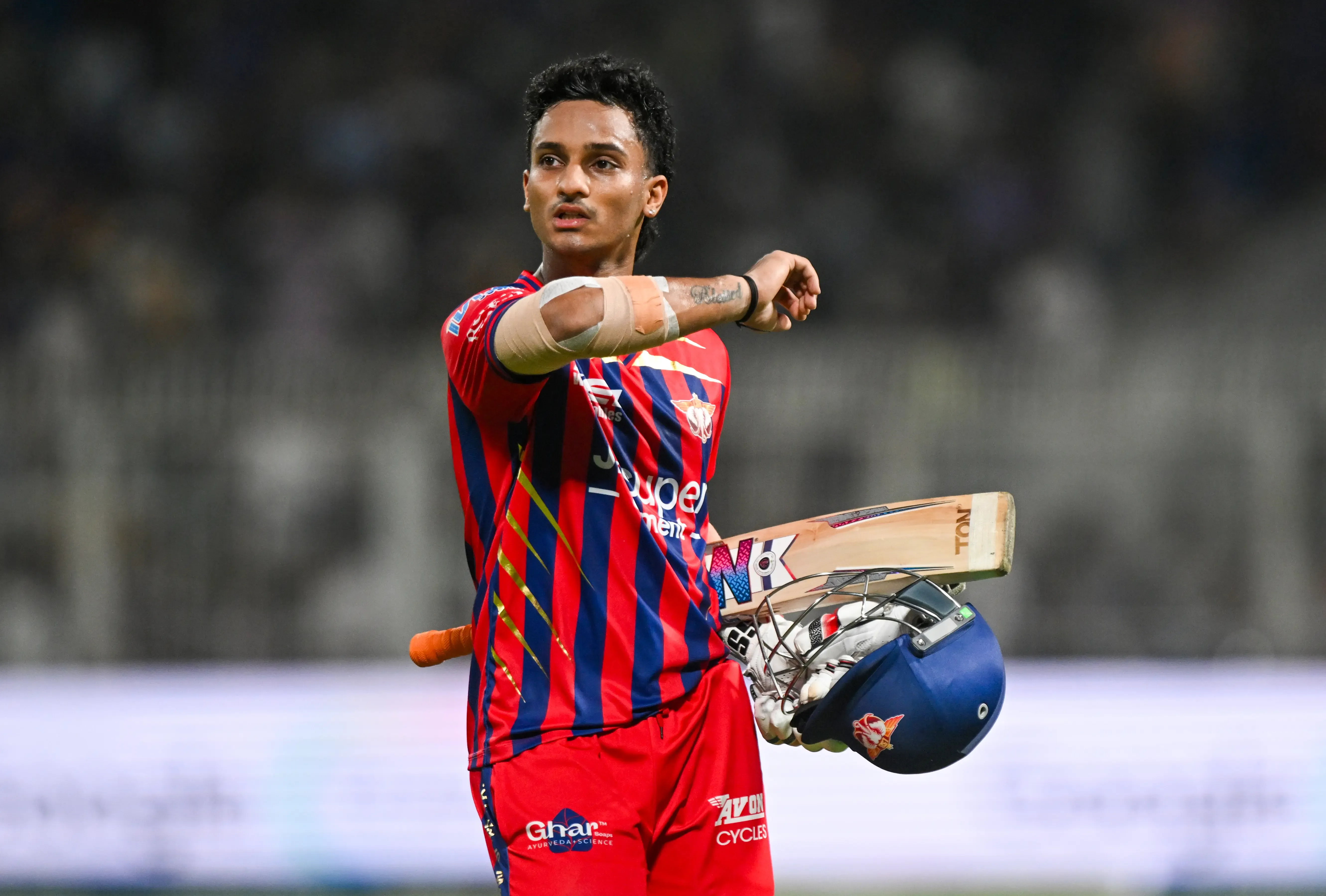 आयुष बडोनी ने आईपीएल में बनाए नए रिकॉर्ड, एलएसजी बनाम केकेआर मुकाबले में दिखाया कमाल