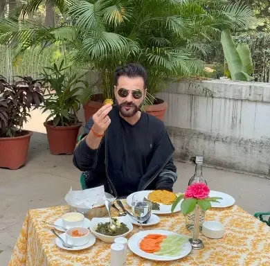 'लक बाय चांस' को लेकर डरे हुए थे संजय कपूर, ऋतिक रोशन की कास्टिंग ने बढ़ाई थी उलझन