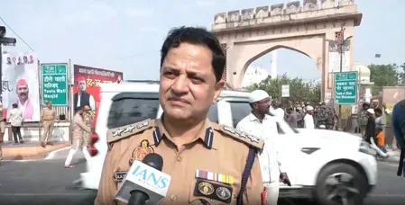 लखनऊ-फिरोजाबाद में शांतिपूर्ण ईद-उल-अजहा, मुख्तार अब्बास नकवी ने दिल्ली में अदा की नमाज