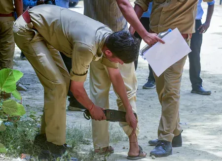 यूपी टीईटी 2026: लखनऊ के 46 केंद्रों पर 96,454 अभ्यर्थी, 332 पुलिसकर्मी तैनात