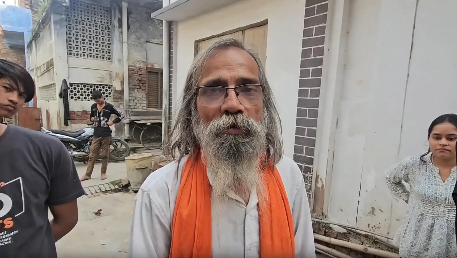 लखनऊ में पार्किंग विवाद पर ट्रिपल मर्डर: एक ही परिवार के तीन सदस्यों को गोली मारी
