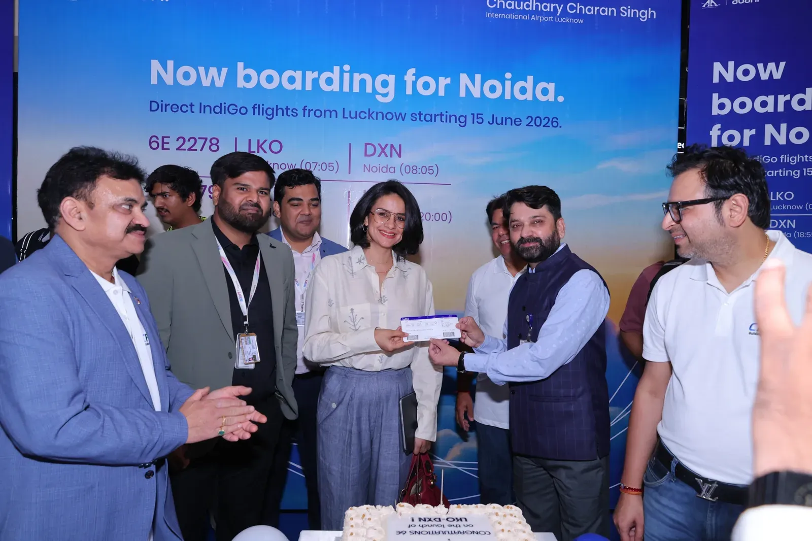 लखनऊ-नोएडा पहली सीधी उड़ान सफल, फ्लाइट 6ई 2278 से 182 यात्रियों ने किया सफर