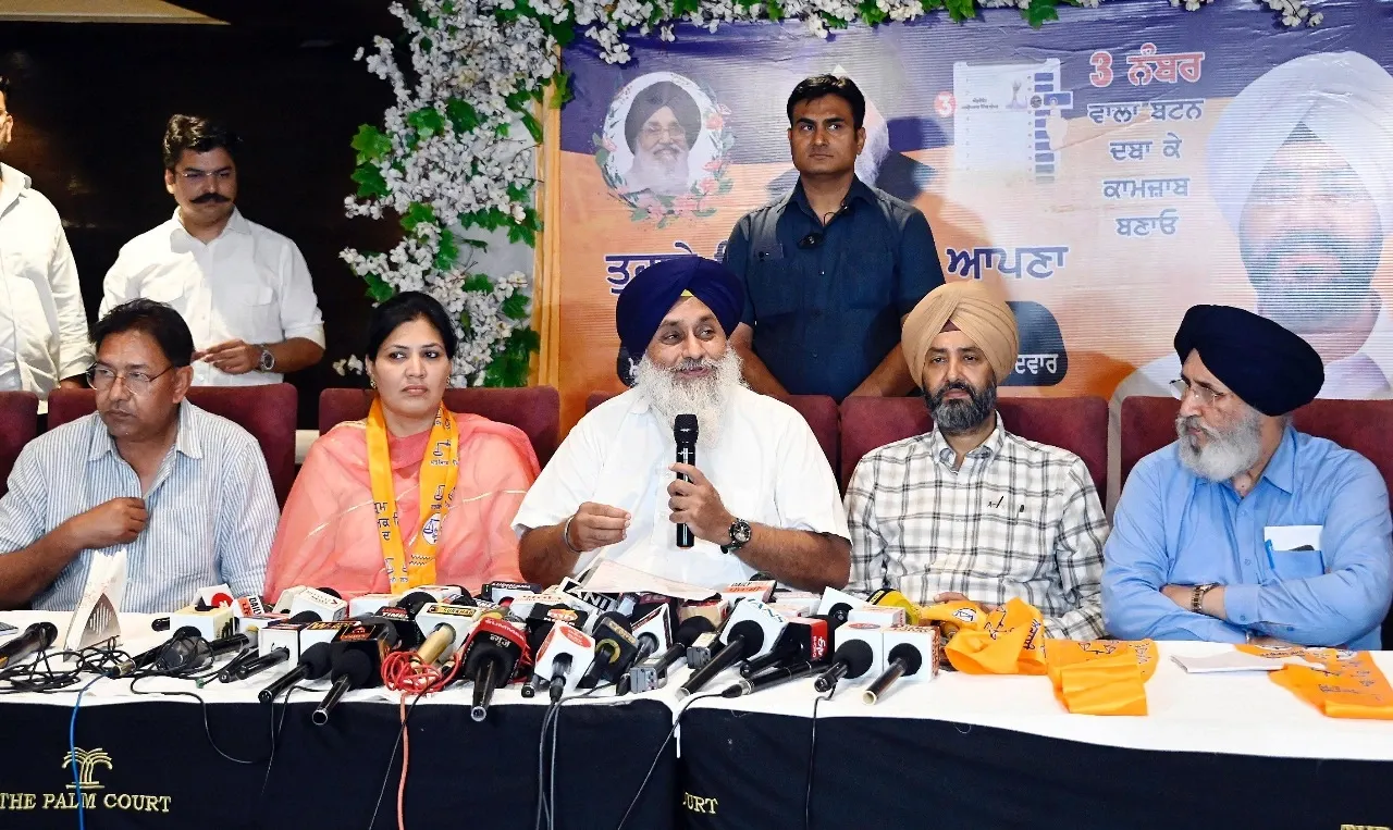 Is AAP Facing a Decline in Ludhiana with Preeti Malhotra's Defection?