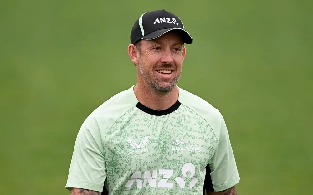 Luke Ronchi exits NZ batting coach role to lead Melbourne Renegades