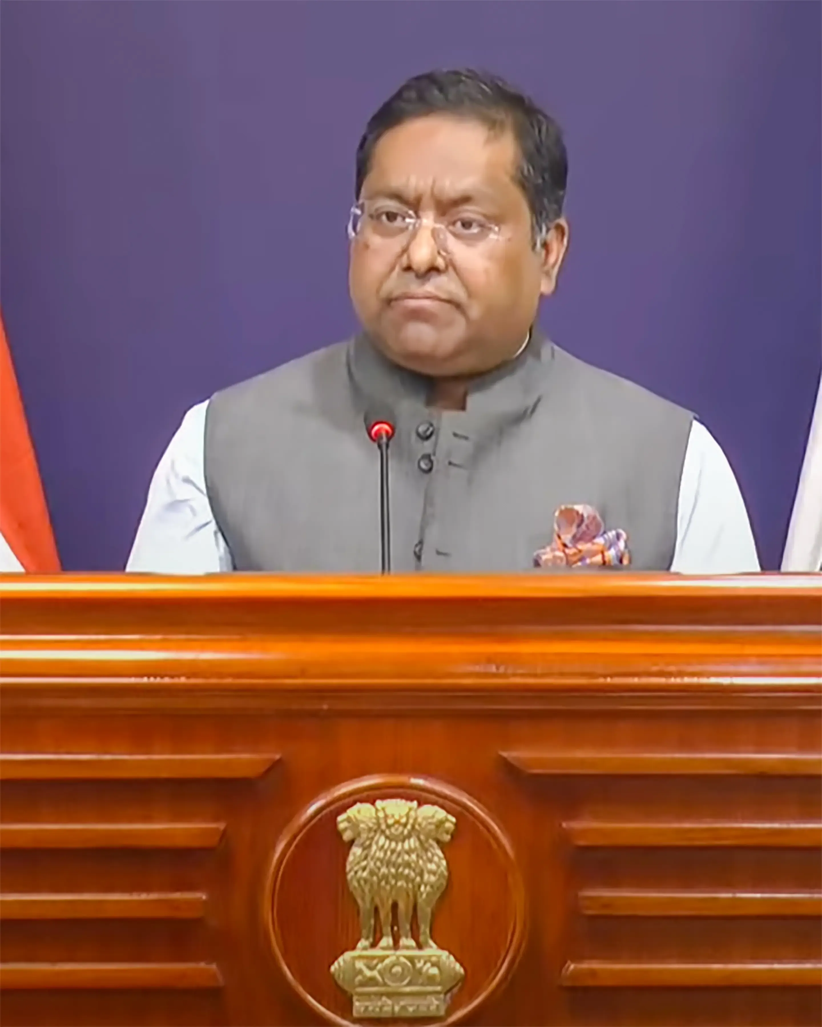 क्या लुटनिक की टिप्पणी सही है? विदेश मंत्रालय ने दी सफाई, '2025 में पीएम मोदी और राष्ट्रपति ट्रंप के बीच आठ बार हुई बात'