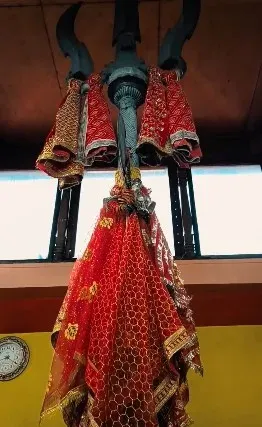 मां आदि शक्ति भगवती को समर्पित शक्ति मंदिर, दिव्य त्रिशूल है मुख्य आकर्षण