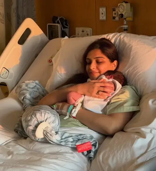 सोनम कपूर ने मातृत्व के इस नए सफर में अस्पताल की टीम को दिया धन्यवाद