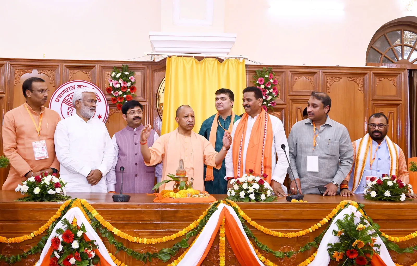 प्रयागराज में ₹400 करोड़ की परियोजनाओं का लोकार्पण, सीएम योगी बोले — विकास यात्रा मां गंगा की धारा की तरह अविरल