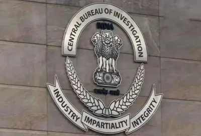 मध्य प्रदेश: सीबीआई ने रिश्वत लेते एमईएस के तीन अधिकारियों और एक बिचौलिए को किया गिरफ्तार