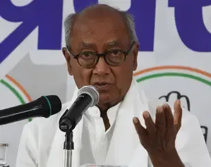 मध्य प्रदेश के धार्मिक जुलूसों में हथियारों का प्रदर्शन बढ़ा : दिग्विजय सिंह