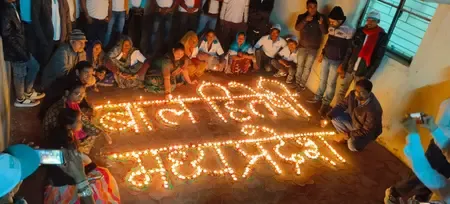 मध्य प्रदेश के स्थापना दिवस की पूर्व संध्या पर दीपकों की रोशनी