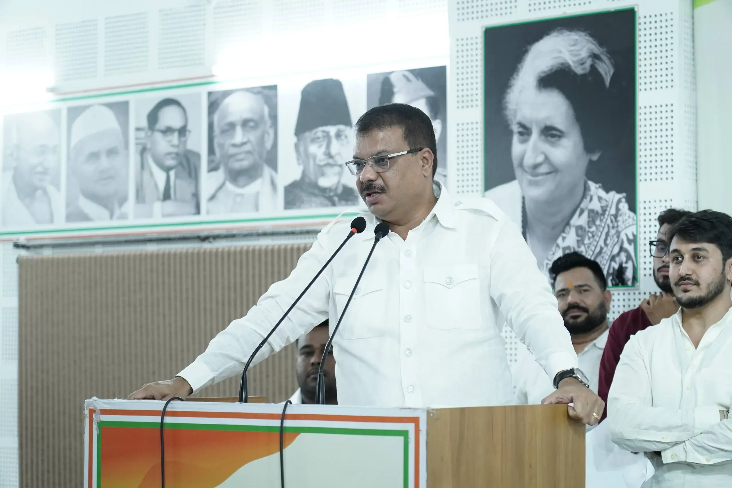 मध्य प्रदेश में कांग्रेस विधायकों की चुनौतियाँ: उमंग सिंघार का सत्ताधारी सरकार पर आरोप