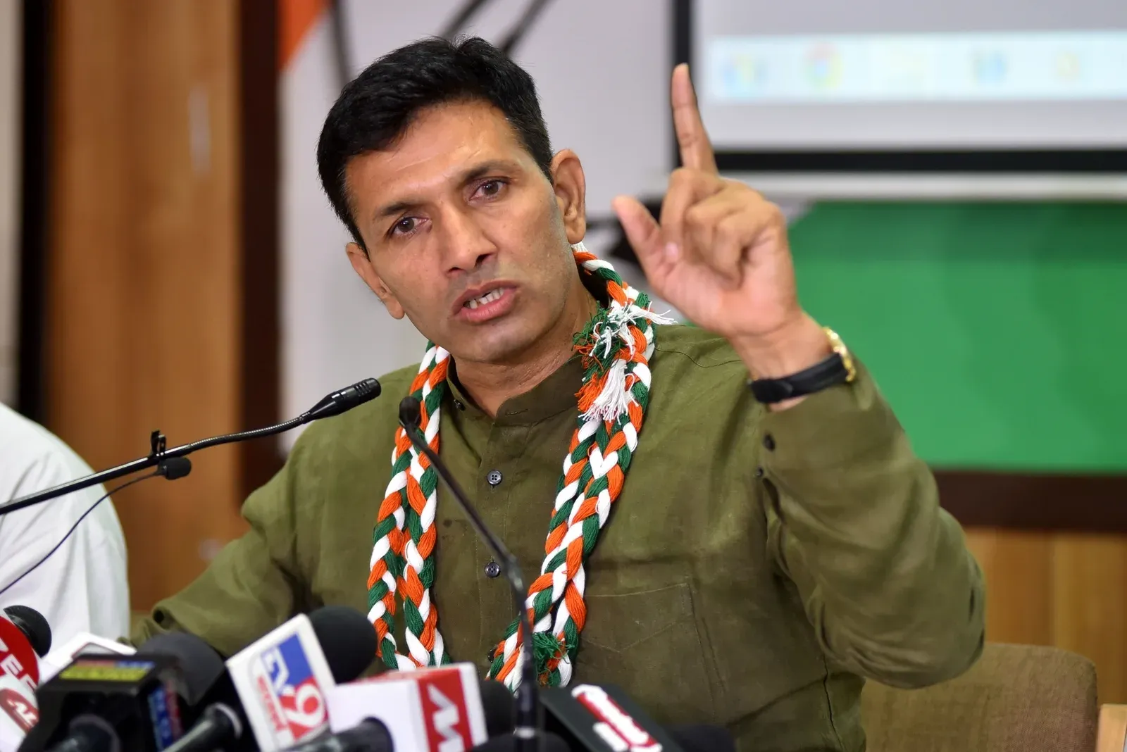 पेट्रोल-डीजल पर ₹3.90 की मार: जीतू पटवारी बोले, BJP के महंगाई कंट्रोल के दावे खोखले