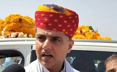 मध्य-पूर्व संकट से पेट्रोल-डीजल की मार, विपक्ष का केंद्र पर हमला — 'चुनाव बाद बढ़ाई कीमतें'