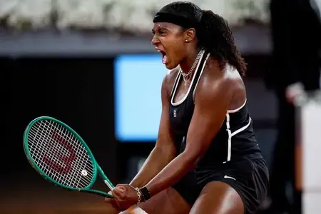 Baptiste stuns Sabalenka 7-6(6) in Madrid Open QF, reaches maiden WTA 1000 SF