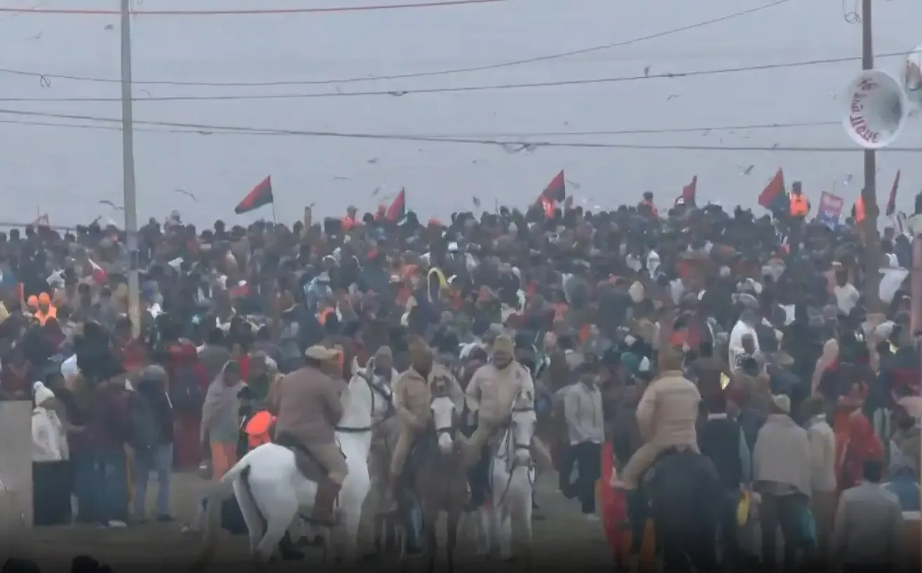 क्या माघ मेला 2026 में जेन-जी पीढ़ी ने अपनी उपस्थिति से उत्साह बढ़ाया?