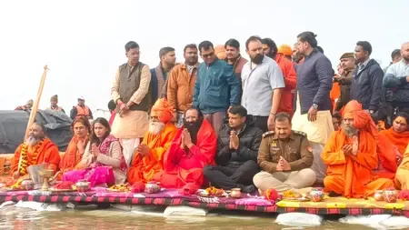 माघ मेले में प्रयाग की पंचकोसी परिक्रमा की शुरुआत, त्रिवेणी के तट पर पूजन के साथ शुरू हुई पांच दिवसीय परिक्रमा