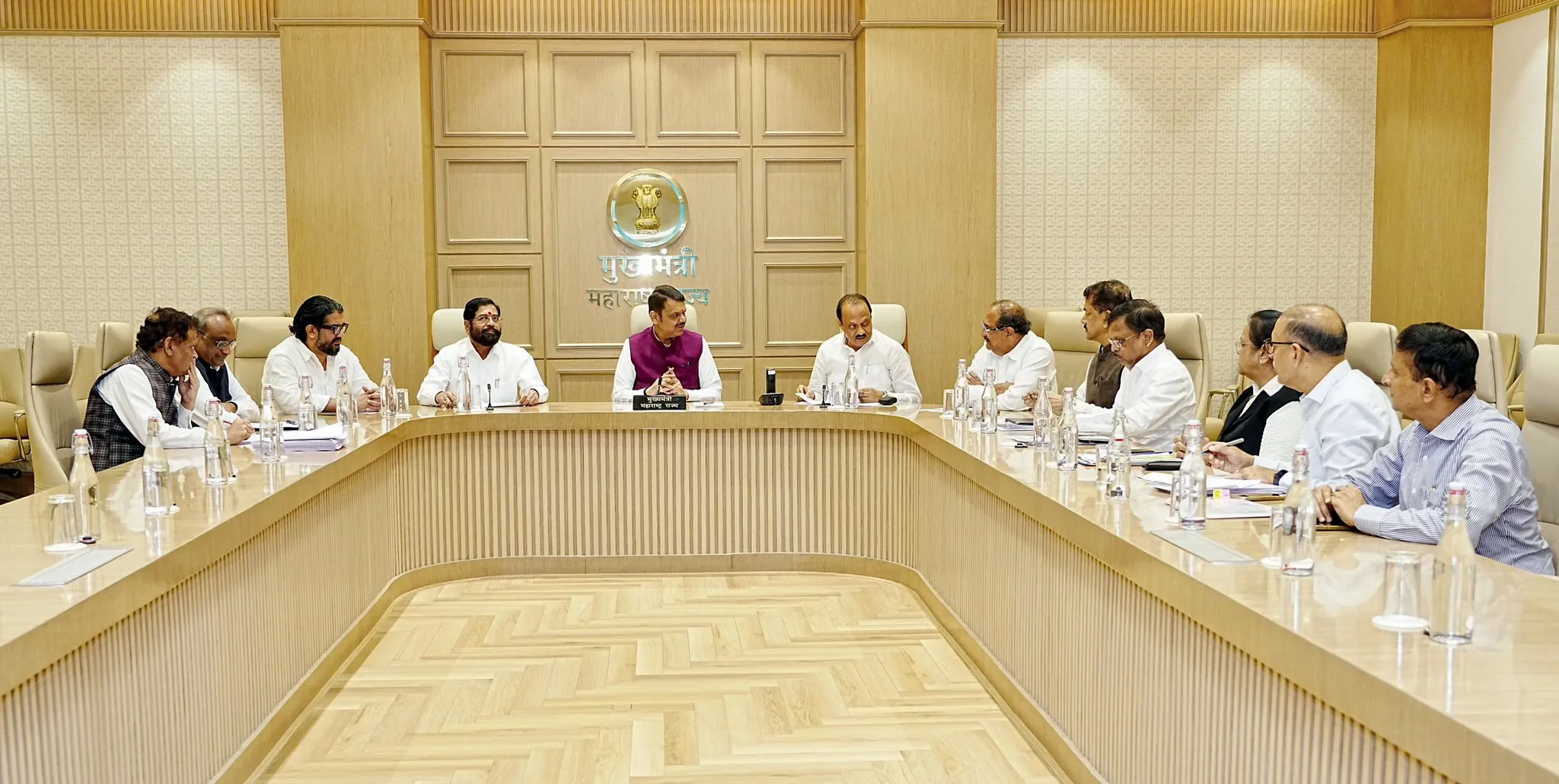 What are the 15 key urban infrastructure decisions cleared by the Maha cabinet?