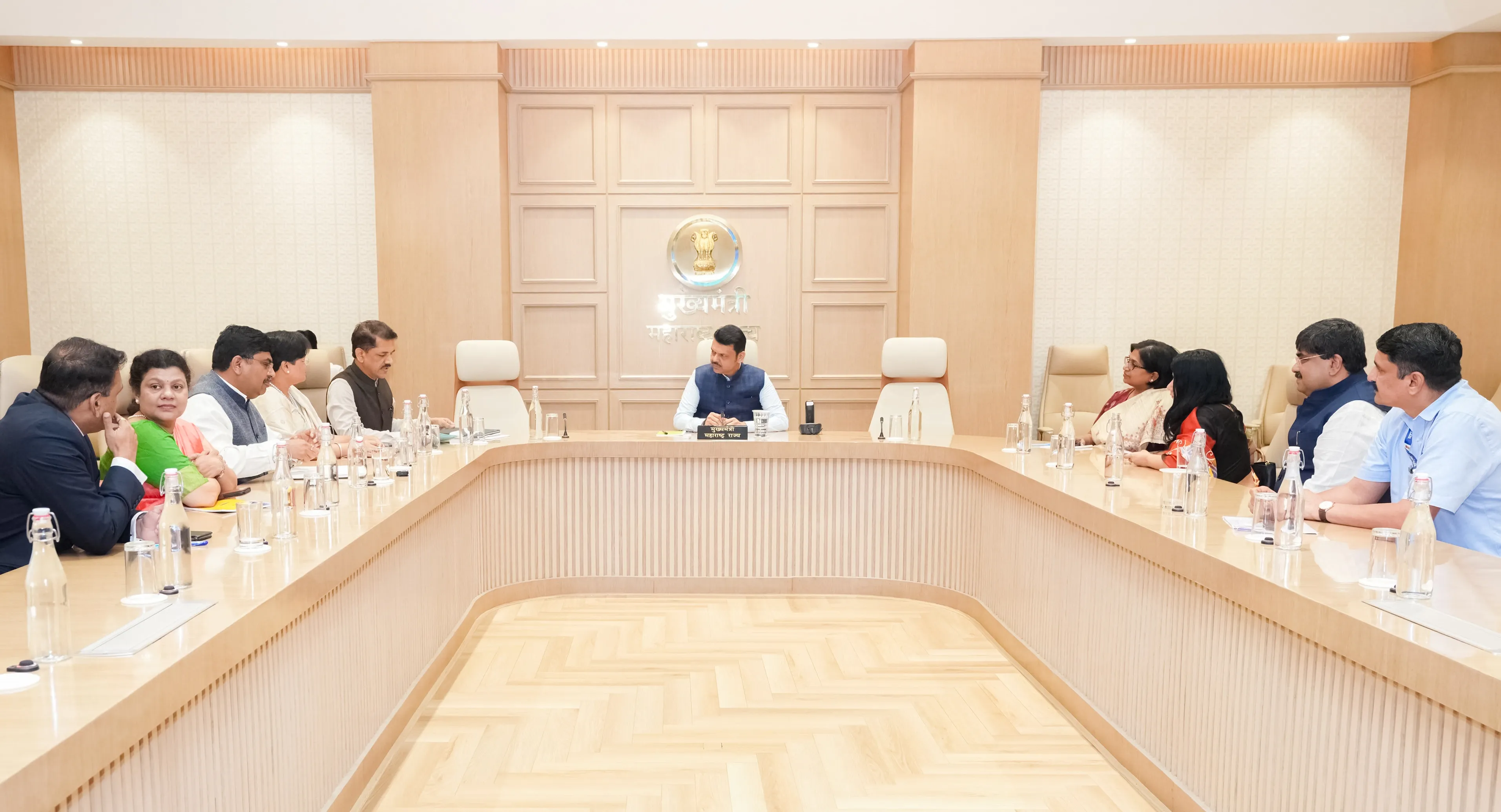 What Amendments Did the Maha Cabinet Approve for the Factories Act and Shops Act?