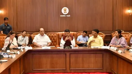 Maharashtra CM Fadnavis Advocates for a Public Health Infrastructure Corporation